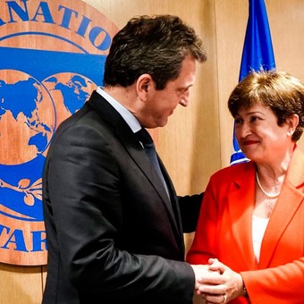 Las negociaciones secretas de los hombres de Sergio Massa con el FMI por la falta de dólares.