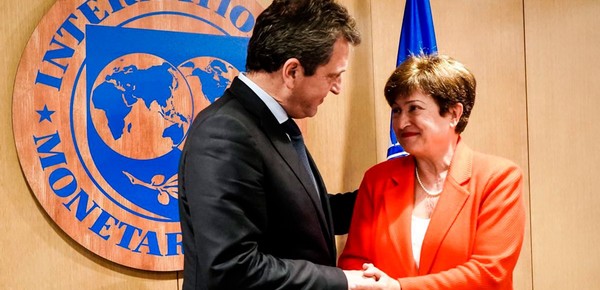 Las negociaciones secretas de los hombres de Sergio Massa con el FMI por la falta de dólares.