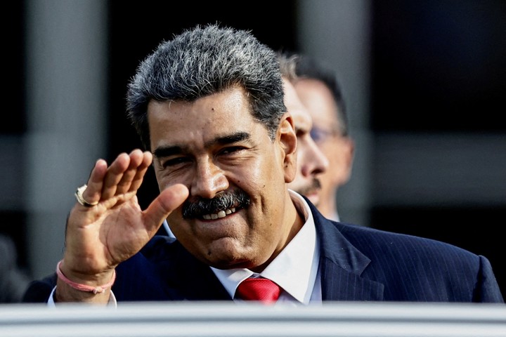 FILE PHOTO: Venezuela's President Nicolas Maduro leaves Itamaraty Palace after a meeting with Brazil's President Luiz Inacio Lula da Silva, in Brasilia, Brazil, May 29, 2023. REUTERS/Ueslei Marcelino/File Photo