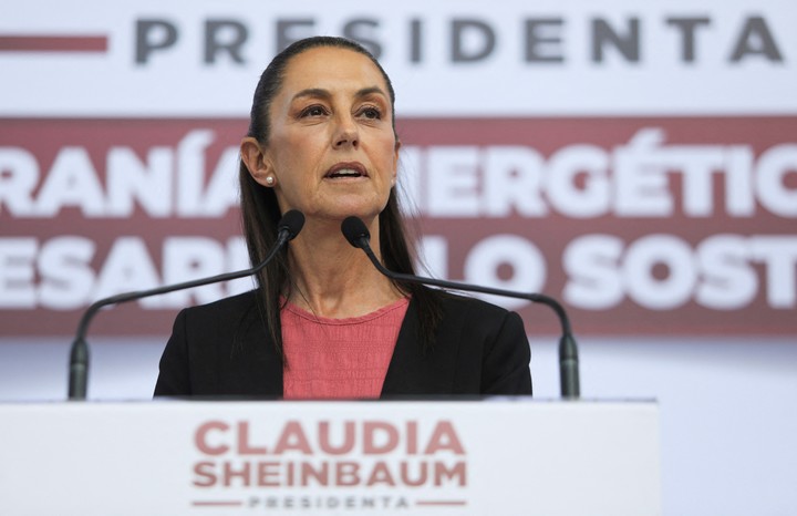 Presidential candidate of the ruling Morena party Claudia Sheinbaum presents her energy plan at the Monumento a la Revolucion, in Mexico City, Mexico, March 18, 2024. REUTERS/Paola Garcia