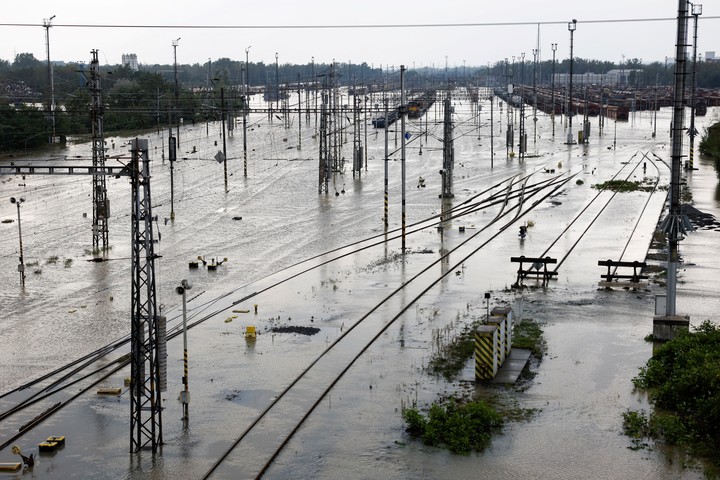 Flooded rail tracks are seen, following heavy rainfalls in Ostrava, Czech Republic, September 16, 2024. REUTERS/David W Cerny