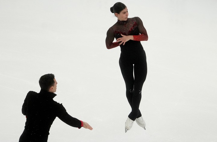 Figure Skating - ISU European Figure Skating Championships - Pairs Free Program - Tondiraba Ice Hall, Tallinn, Estonia - January 30, 2025
Italy's Rebecca Ghilardi and Filippo Ambrosini? perform REUTERS/Ints Kalnins