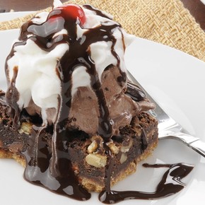 Brownie con helado