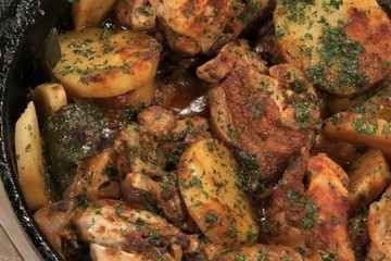 Receta de Pollo con papas, ajos y cebollas