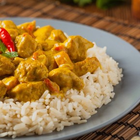 Curry de pollo