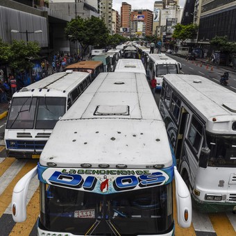 Pelea por plata: cinco claves de la quita de subsidios a los colectivos y el traspaso a la ciudad (NOTA MEGA)