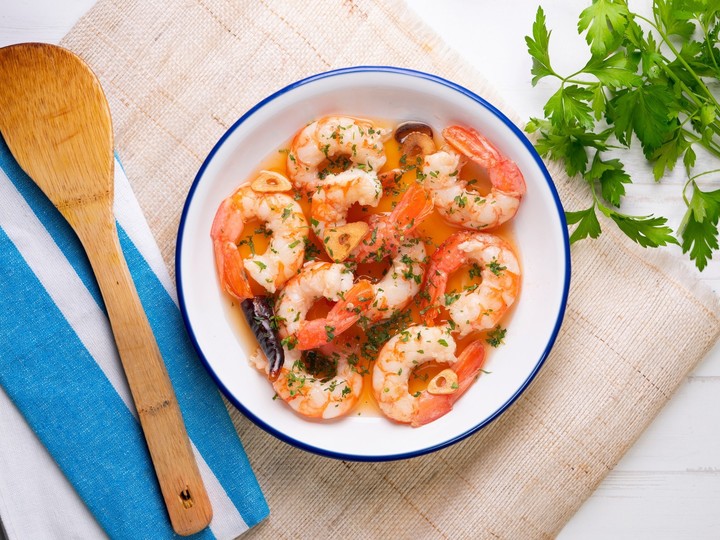 Receta de Gambas al ajillo. Foto: Shutterstock