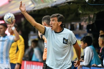 Racing le ganó a Boca en La Bombonera y es el primer finalista del Torneo Clausura