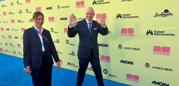 El presidente de la FIFA advierte a Los Ángeles sobre los "bárbaros felices" del Mundial
